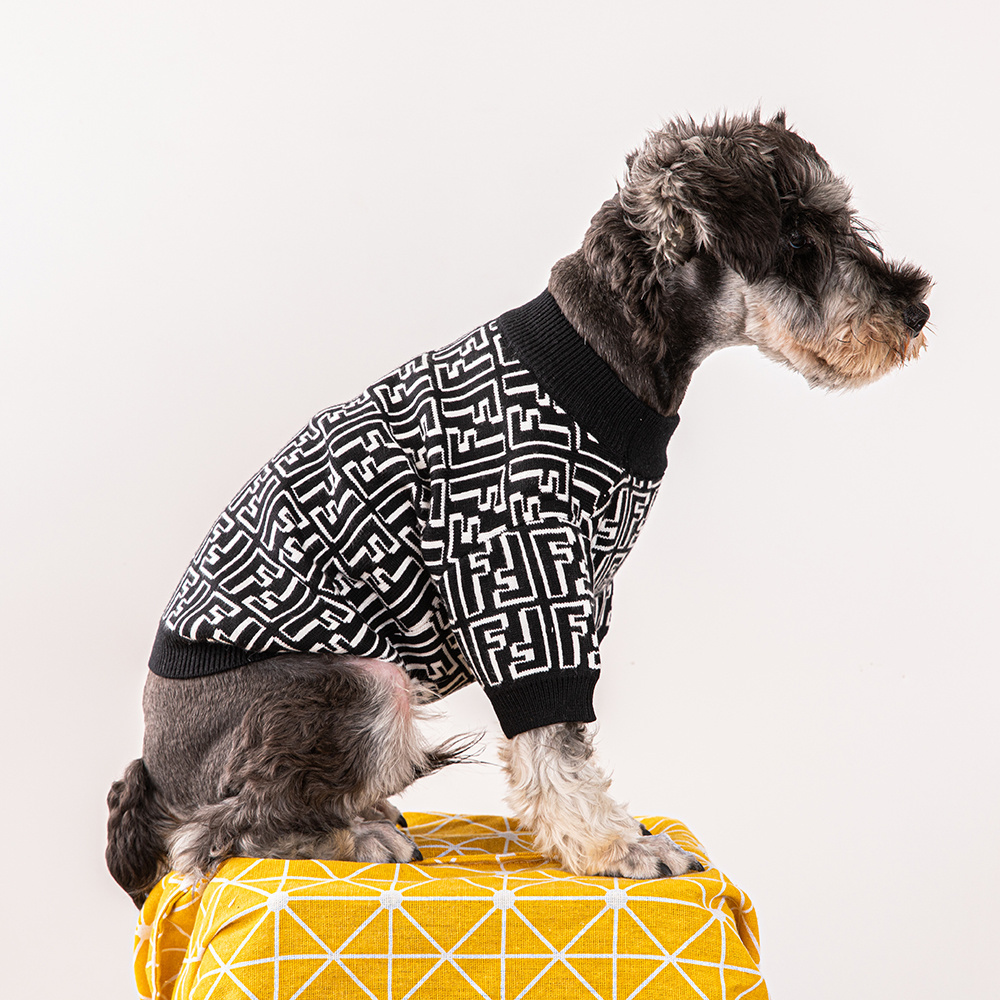 Monochrome FF Geometric Pattern Knitted Pet Sweater (Black & White Edition)