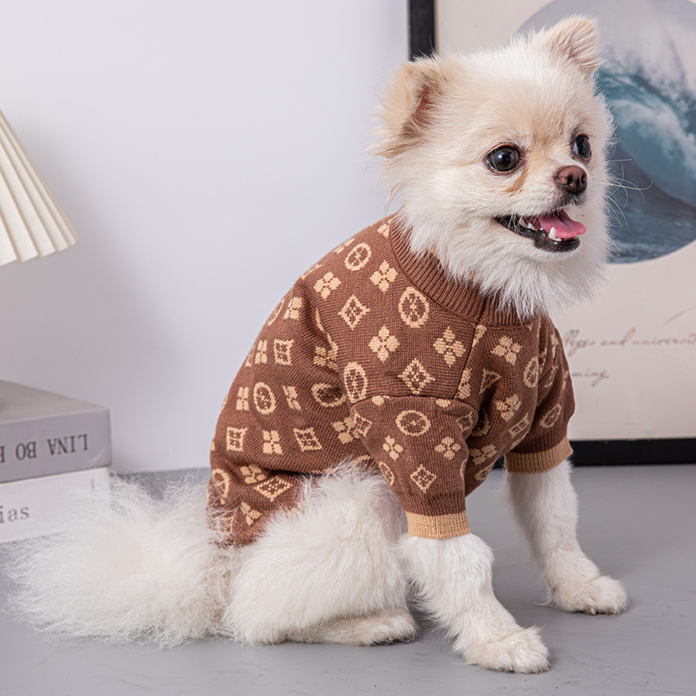 Luxury VV Pattern Knitted Pet Sweater with Classic Design for Small to Medium Dogs