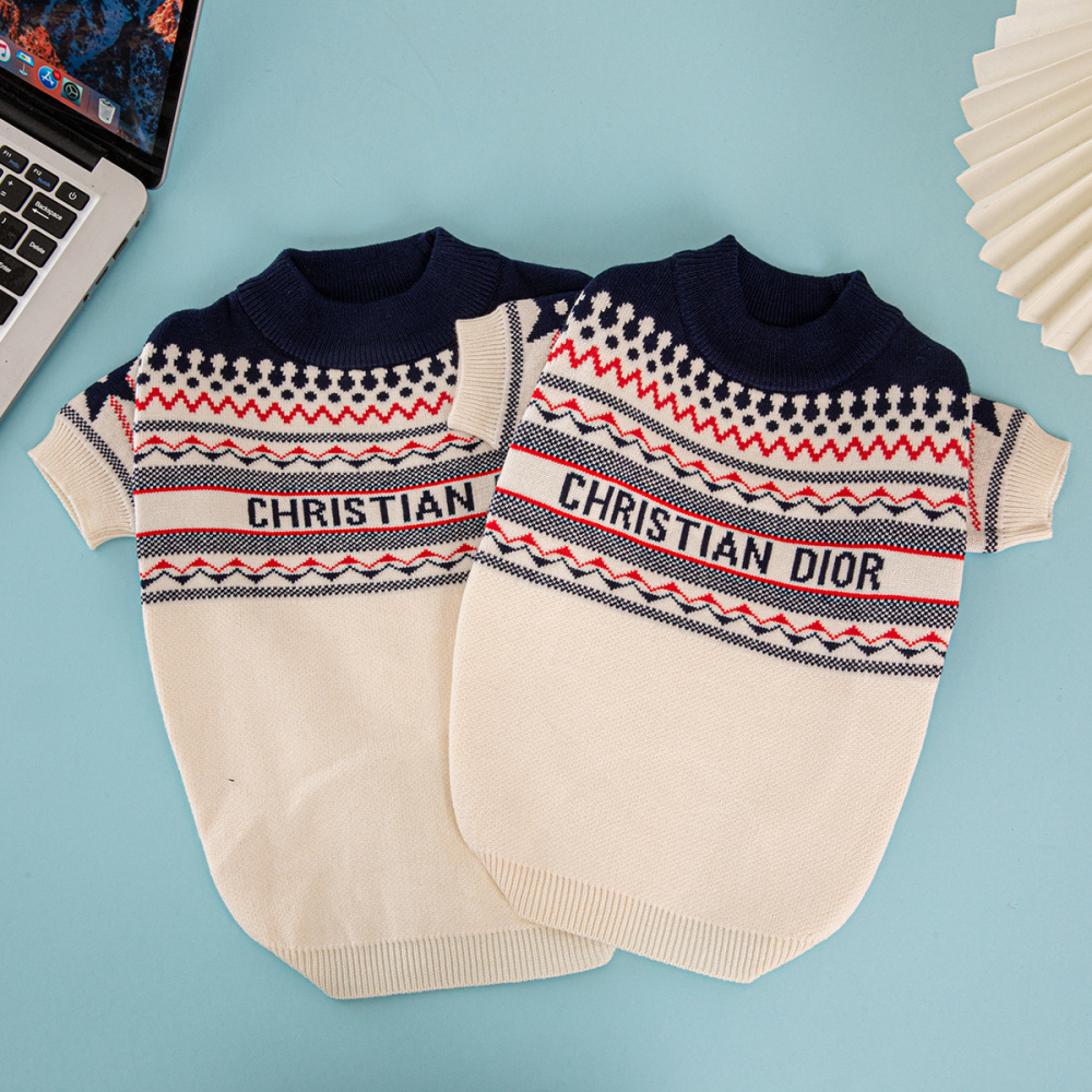 Nordic-Inspired Patterned DD Pet Knit Sweater with Logo Detail