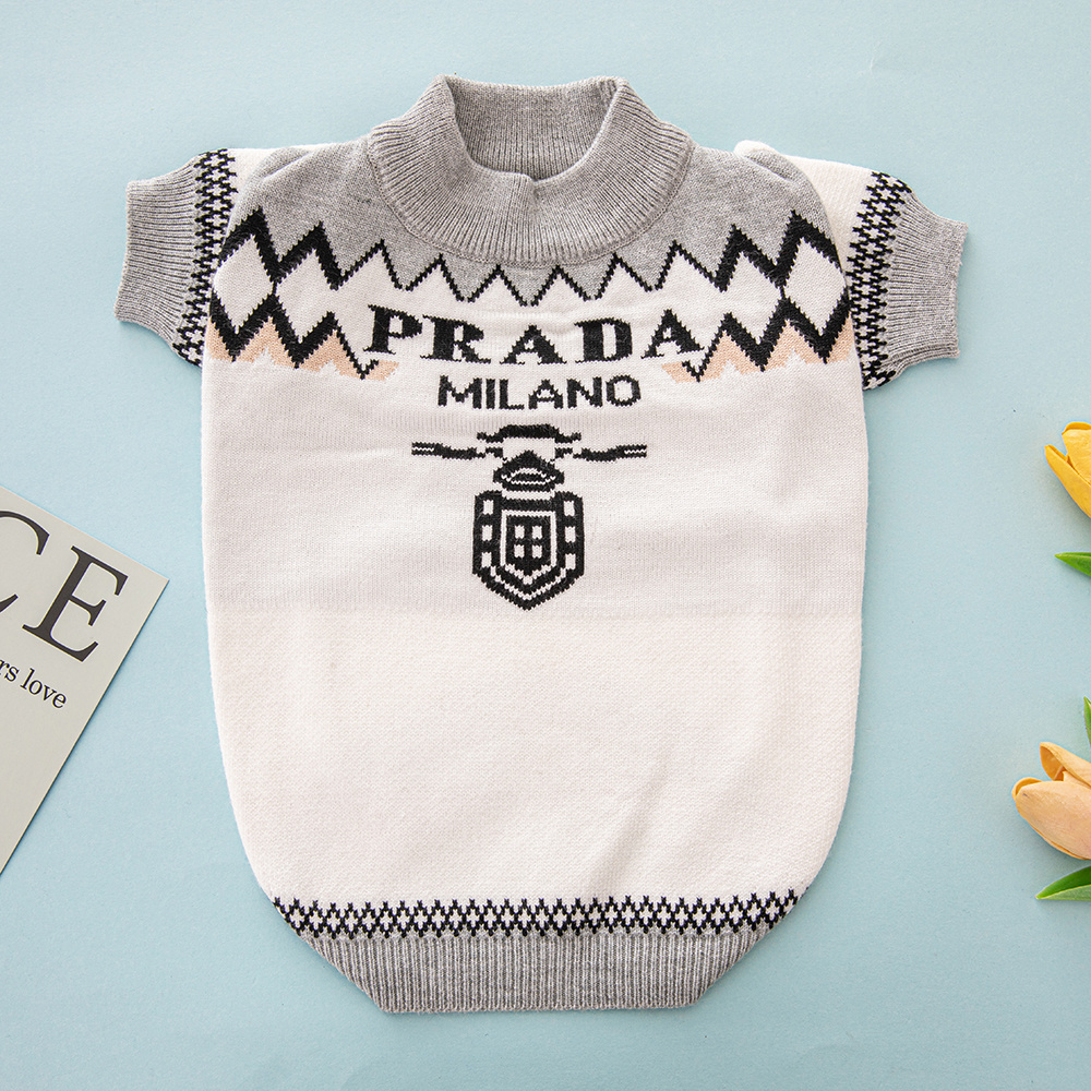 High-End Patterned PP Knit Pet Sweaters with Brand Design