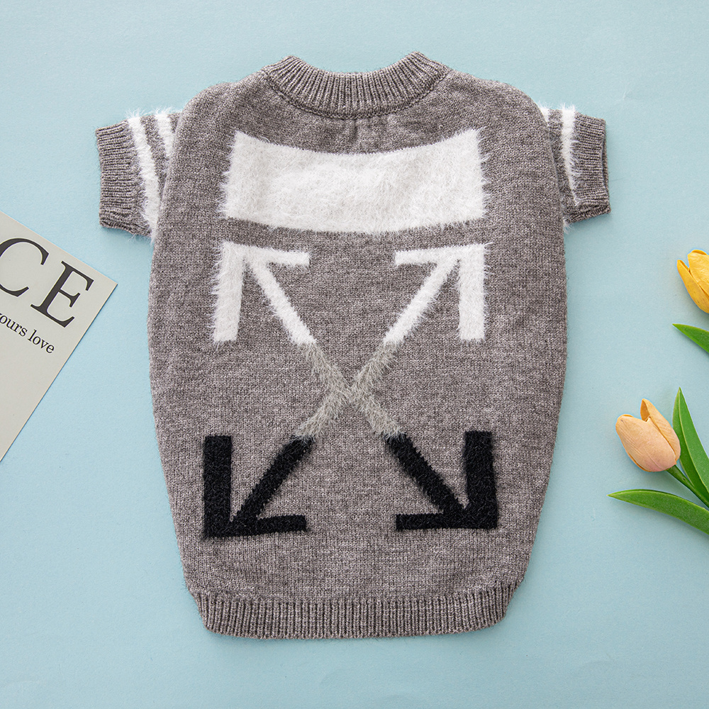 Fashion-Forward OF Knit Pet Sweaters with Distinctive Arrow & Striped Details