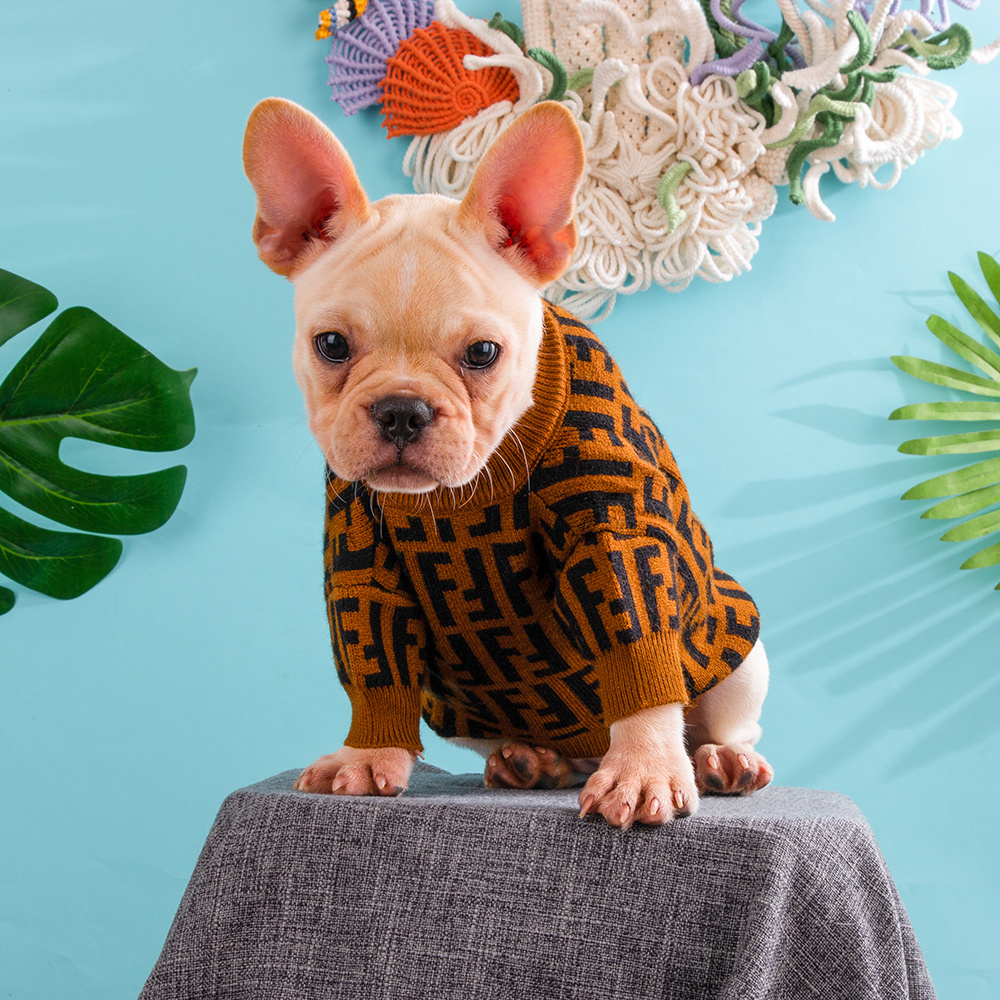 Sophisticated Monogram FF Pattern Knit Pet Sweater in Brown-Black