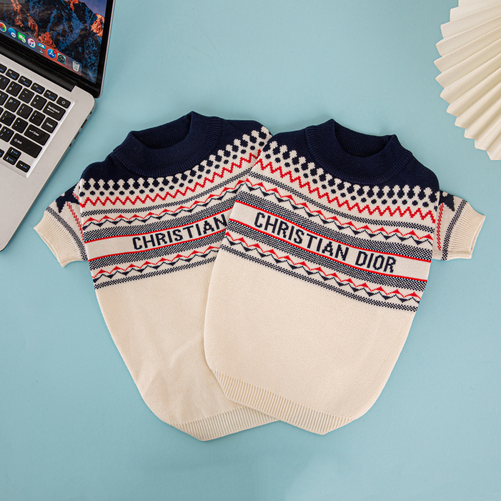 Nordic-Inspired Patterned DD Pet Knit Sweater with Logo Detail