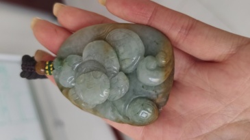 Unique Type A Untreated Green Yellow Burmese Jadeite Hand Carved Oval Pendant With Crab And Copper Coin Carved,Yellow Green Jadeite,DIY Jewelry Supplies