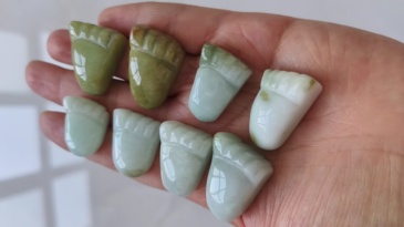 2pcs Natural Type A Untreated 25-29X15-20mm Burmese Jadeite Foot Pendant,Burma Jadeite Loose Pendant,DIY Jewelry Supplies