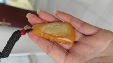 Unique Natural Hand Carved Yellow Color Heated Burmese Jadeite Irregular Pendant With Buddha Carved,Yellow White Jadeite Pendant,DIY Jewelry Supplies