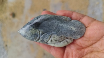 Unique Untreated Natural Serpentine Jade Chinese Xiuyan Nephrite Jade Fish Shaped Pendant,Fish Handheld Ornament,DIY Jewelry Supplies