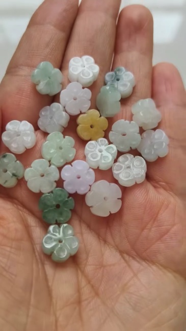 5Pcs Natural Type A Untreated Icy Waxy Green White With Yellow Burmese Jadeite Plum Blossom Shaped Beads,Burma Jadeite Loose Beads,DIY Jewelry Supplies