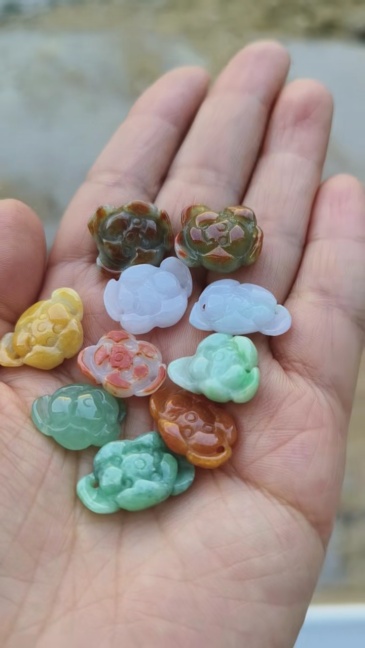 5pcs Natural Hand Carved Yellow Red White With Green Burmese Jadeite Lotus Pendants,Multi Colors Jadeite Pendants,DIY Jewelry Supplies
