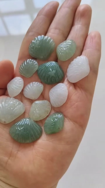 2Pcs Natural Type A Untreated Icy Waxy Green White Burmese Jadeite Shell Shaped Pendant With Starfish Carved,Burma Jadeite Loose Pendant,DIY Jewelry Supplies