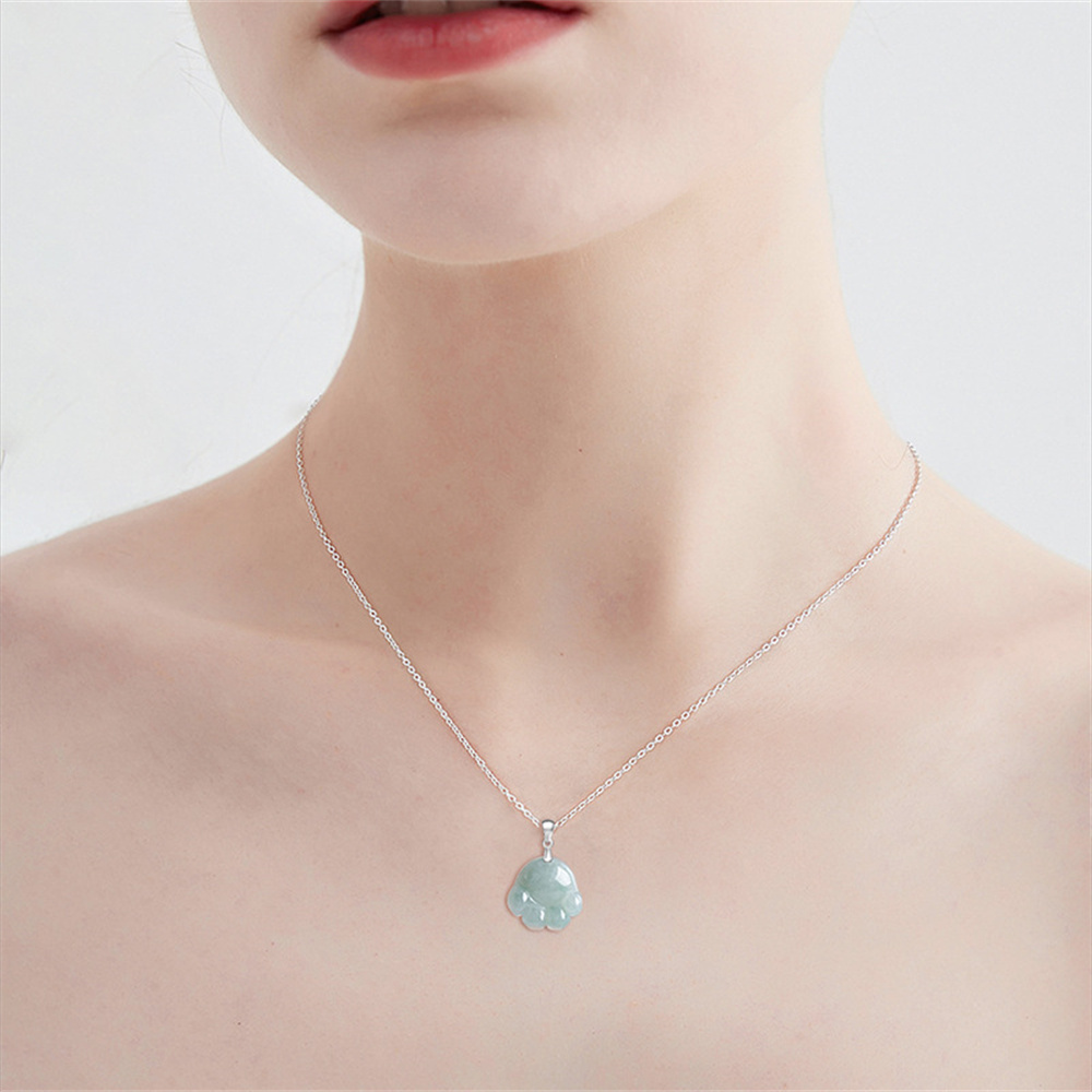 Natural Type A Untreated 25.8mmX17mmX6.5mm Light Green Watery Burmese Jadeite Cat Paw Pendant Necklace,Light Green White Pendant Necklace