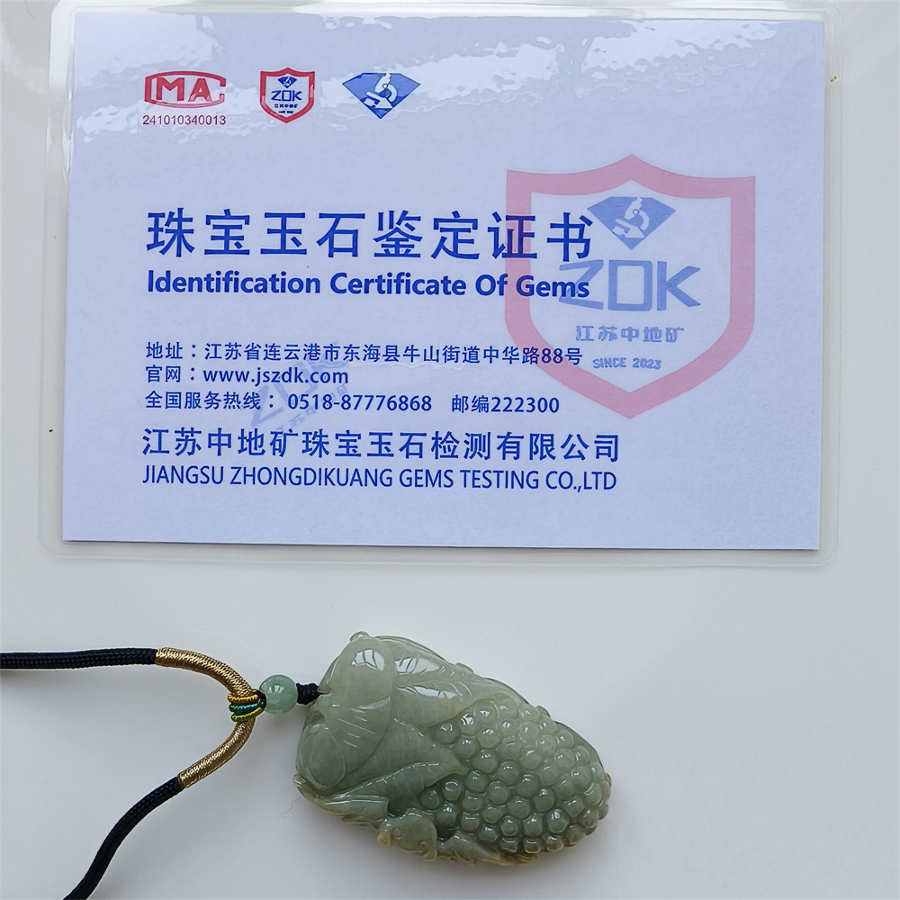 Unique Certificated Natural Type A Untreated 52X31X10mm Green Yellow Burmese Jadeite Grapes Pendant With Bat Carved,Myanmar Jadeite Pendant Necklace