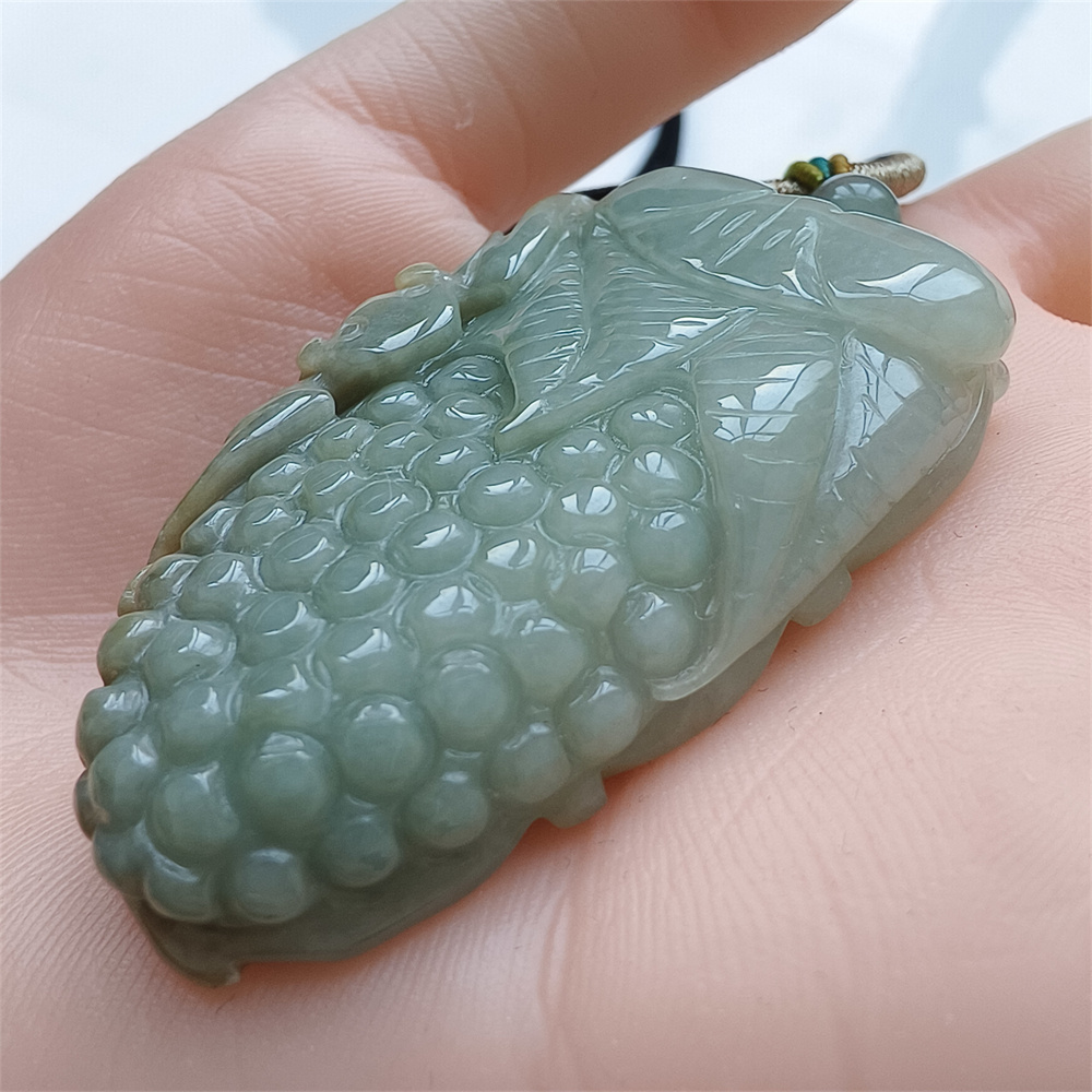 Unique Certificated Natural Type A Untreated 52X31X10mm Green Yellow Burmese Jadeite Grapes Pendant With Bat Carved,Myanmar Jadeite Pendant Necklace