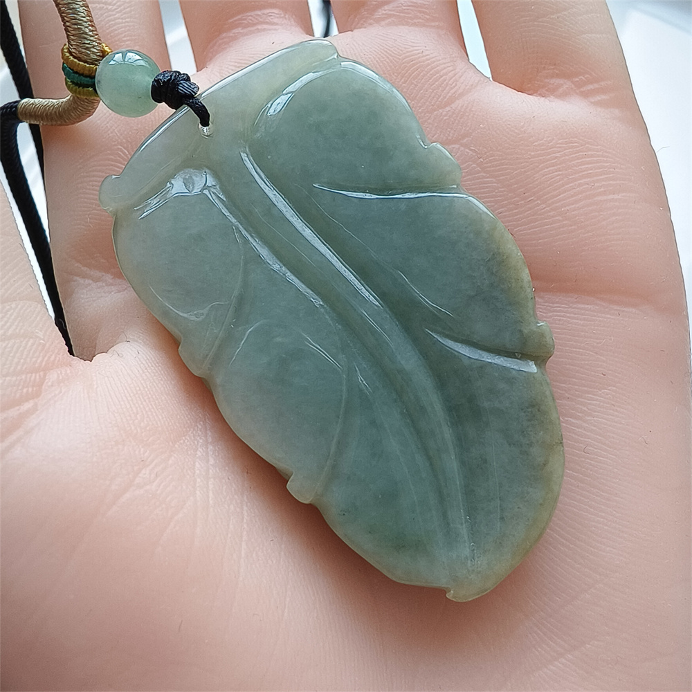 Unique Certificated Natural Type A Untreated 52X31X10mm Green Yellow Burmese Jadeite Grapes Pendant With Bat Carved,Myanmar Jadeite Pendant Necklace
