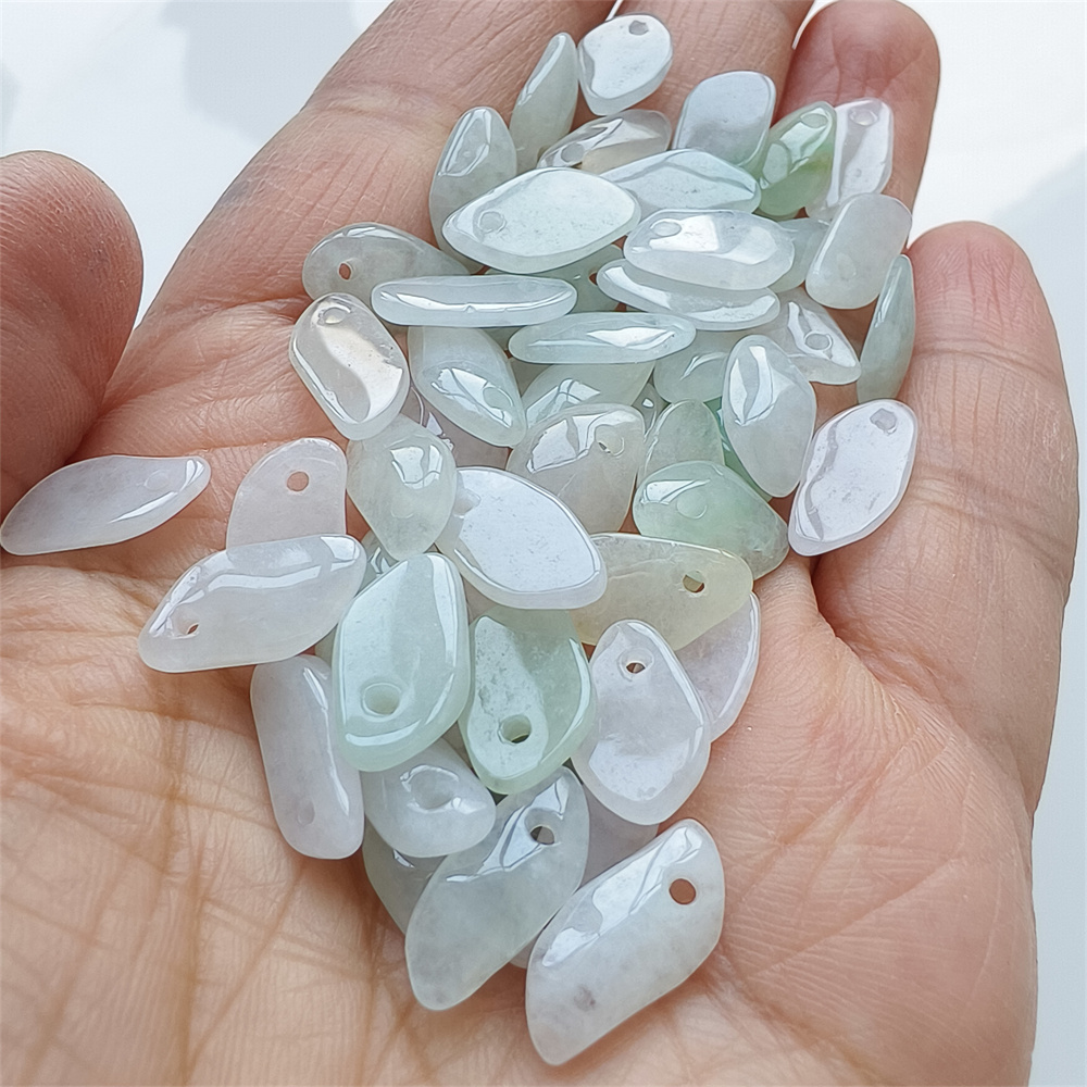 25Pcs 12-15X5-8X3mm Natural Certificated Type A Untreated Icy Watery Green White Burmese Jadeite Irregular Charms,Burma Jadeite Loose Charms,DIY Jewelry Supplies