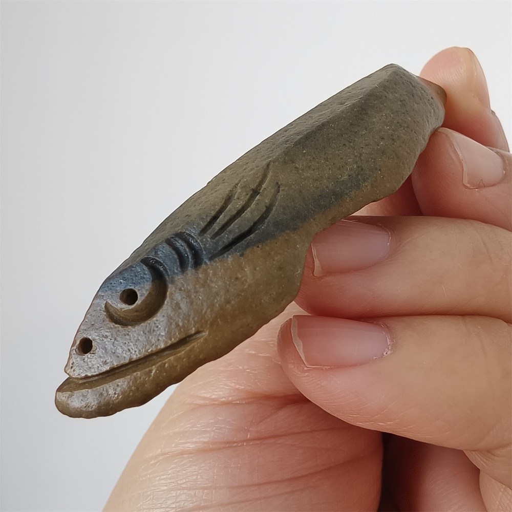 Natural Gobi Raw Stone 62X20X8mm Earthy Yellow And Black Fish Pendant ,DIY Jewelry Supplies