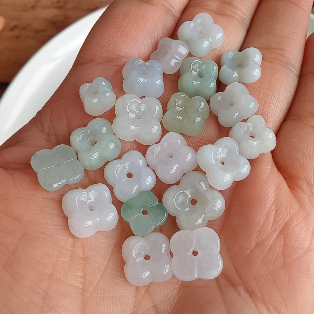 5pcs Natural Certificated Type A Untreated 7.5-10mm Light Green And White Burmese Jadeite Flowers Beads ,Myanmar Jadeite Beads,DIY Jewelry Supplies