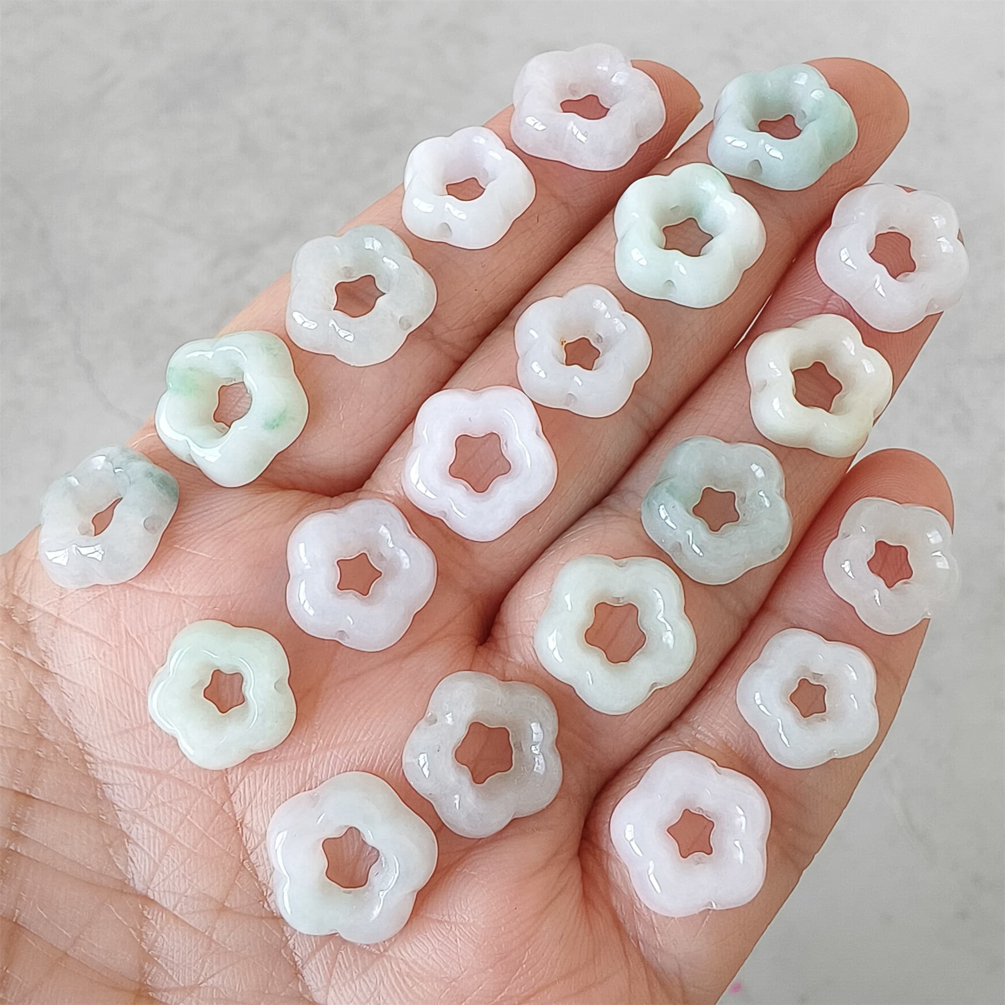 DDP | 5pcs 12-13.5mm Natural Certificated Type A Green White Jadeite Flower Beads,Burma Jadeite Loose Flower Beads,DIY Jewelry Supplies