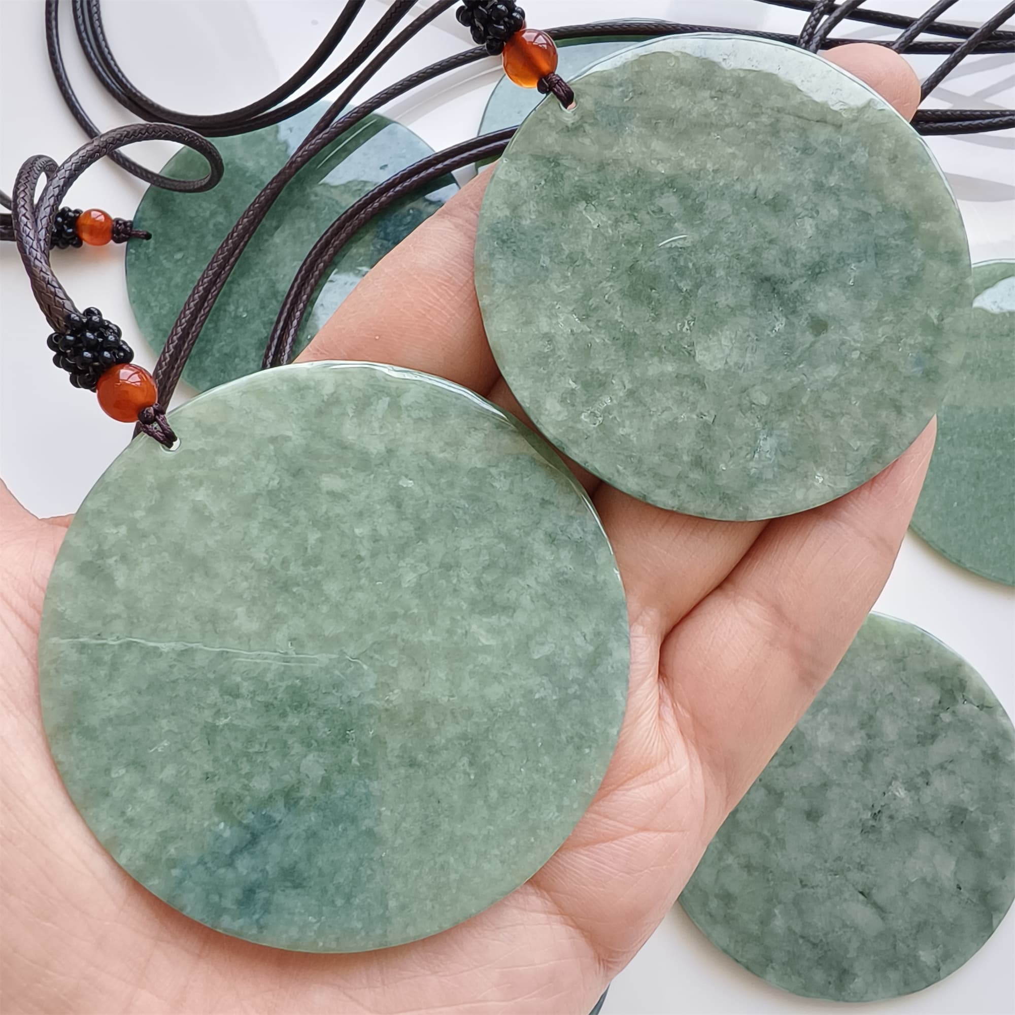 DDP | 54-61X1.6-4mm Natural Certificated Type A Bean Green Burmese Jadeite Round Pendant,平安无事,DIY Jewelry Supplies