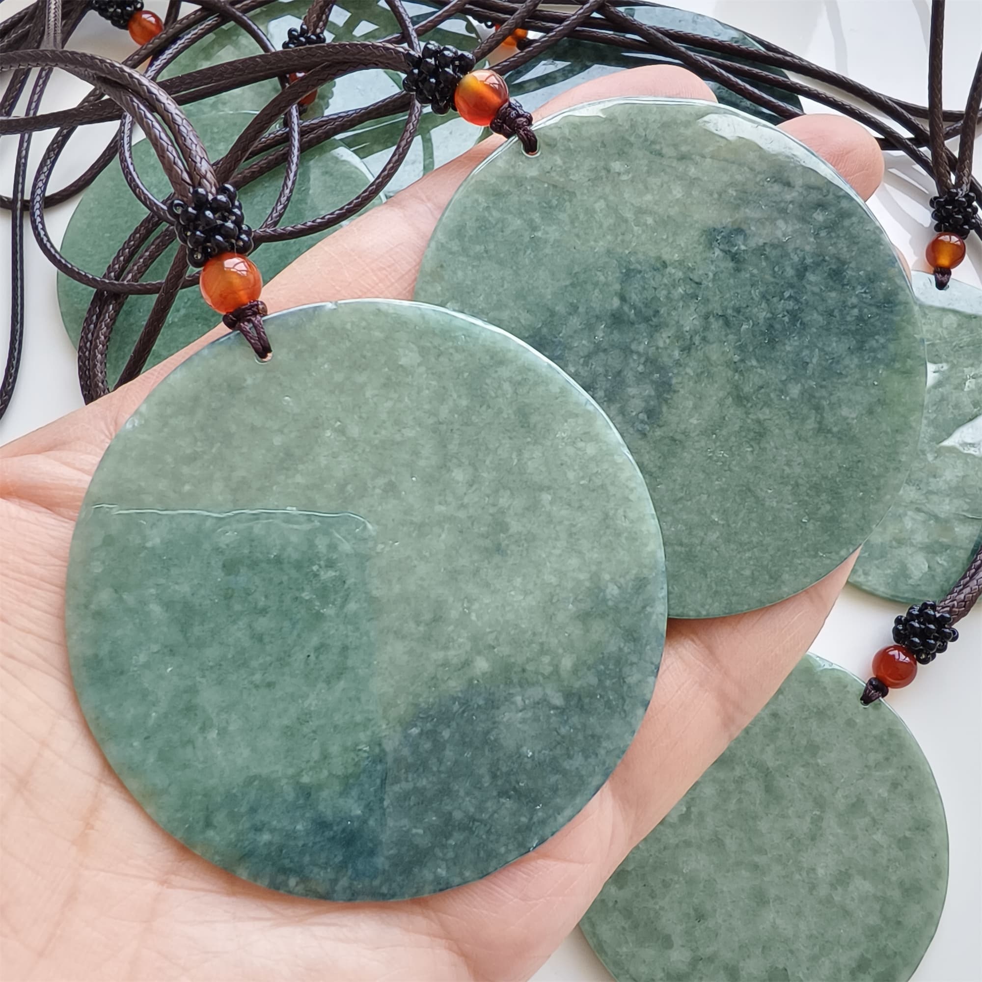 DDP | 54-61X1.6-4mm Natural Certificated Type A Bean Green Burmese Jadeite Round Pendant,平安无事,DIY Jewelry Supplies