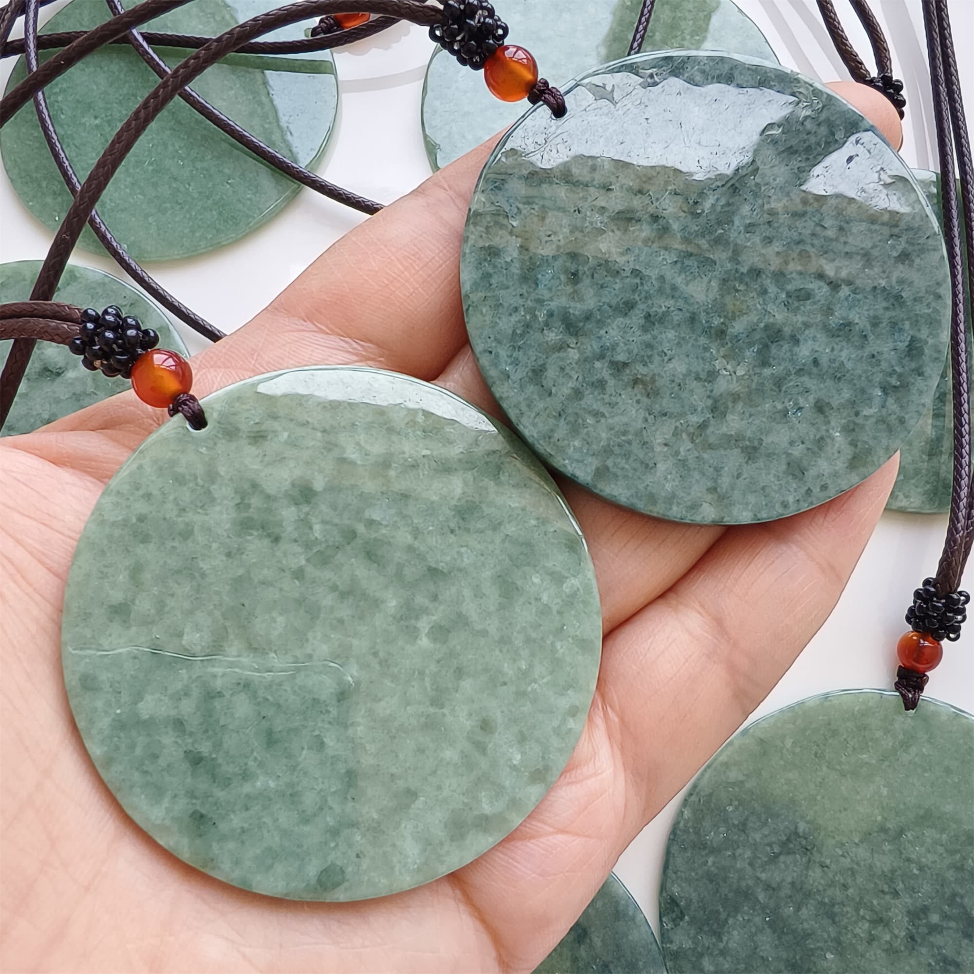 DDP | 54-61X1.6-4mm Natural Certificated Type A Bean Green Burmese Jadeite Round Pendant,平安无事,DIY Jewelry Supplies