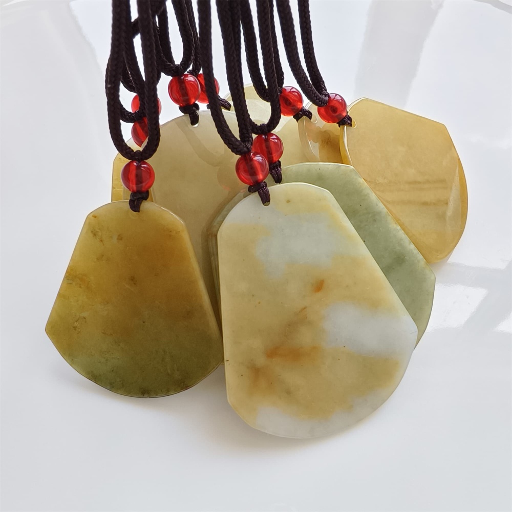 DDP | 36.4-48.9X30-44.5X2-2.9mm Natural Certificated Type A Yellow Green Burmese Jadeite Fan Shaped Pendant,平安无事,DIY Jewelry Supplies