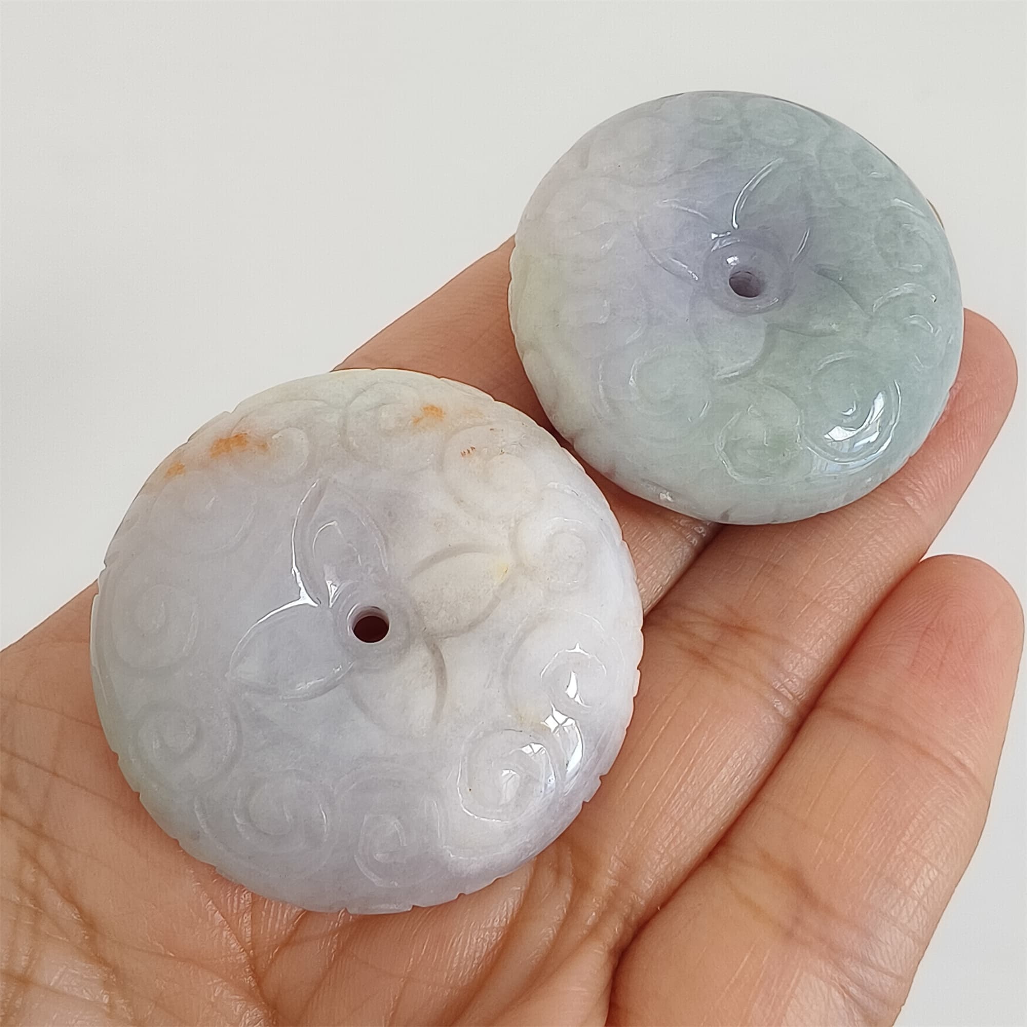DDP | 1pc Natural Certificated Type A Icy Waxy Light Green Lavender Burmese Jadeite Safety Buckle Pendant With Flowers Carved,Amulet Pendant