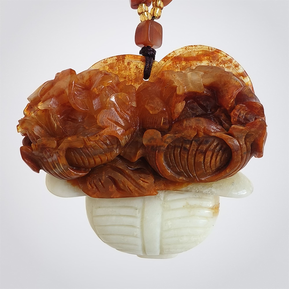 DDP 57mm Unique Untreated Natural Red White Serpentine Jade Flower Pendant