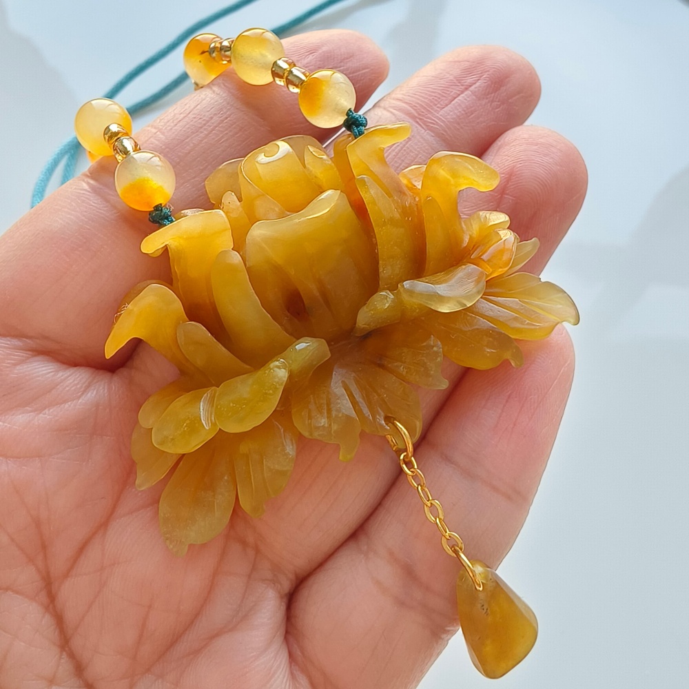DDP 52mm Unique Untreated Natural Yellow Serpentine Jade Peony Pendant