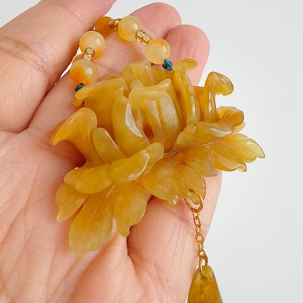 DDP 52mm Unique Untreated Natural Yellow Serpentine Jade Peony Pendant