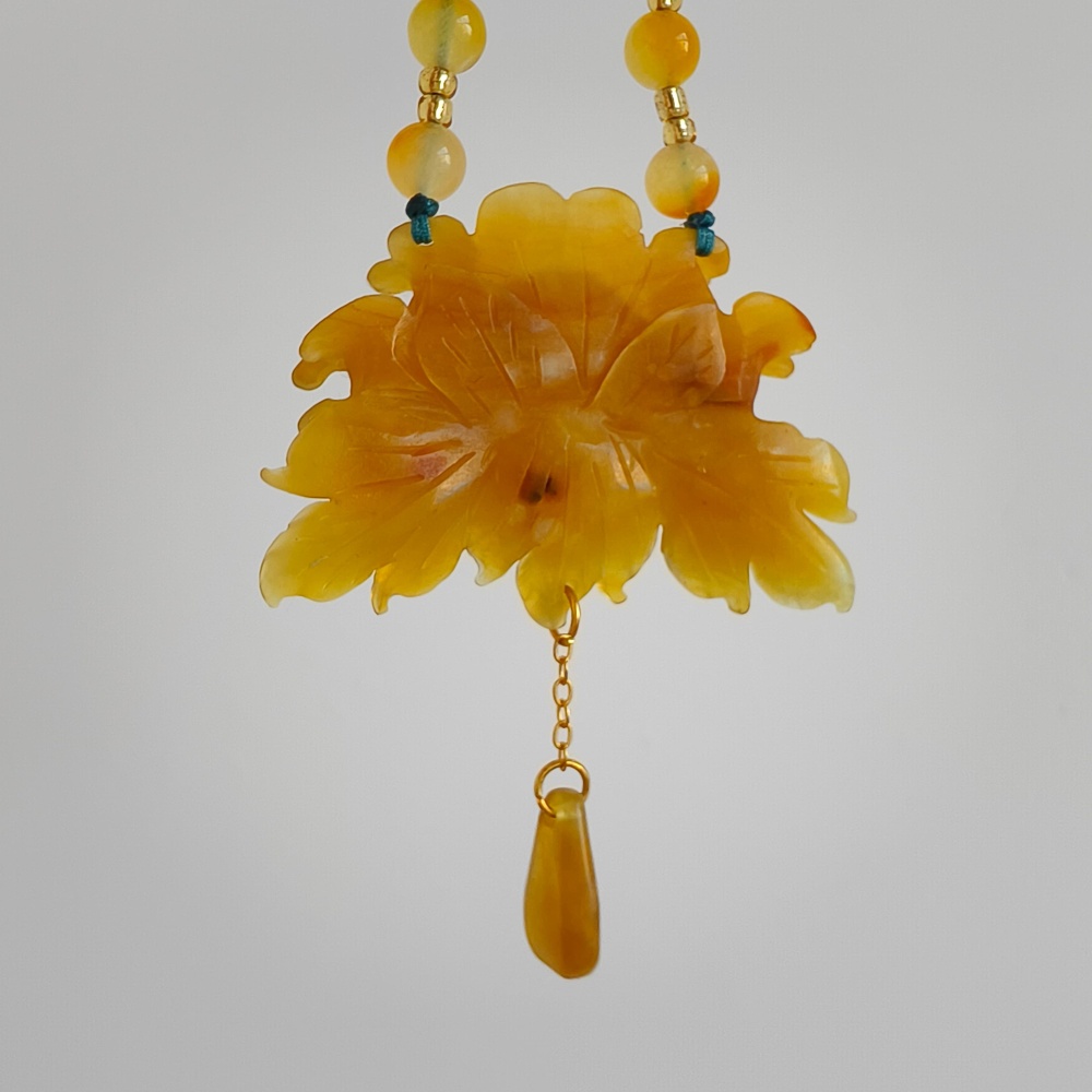 DDP 52mm Unique Untreated Natural Yellow Serpentine Jade Peony Pendant