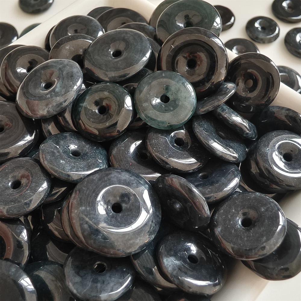 DDP 5pcs 12-17mm Natural Type A Untreated Black Chicken Species Burmese Jadeite Safety Buckle Beads