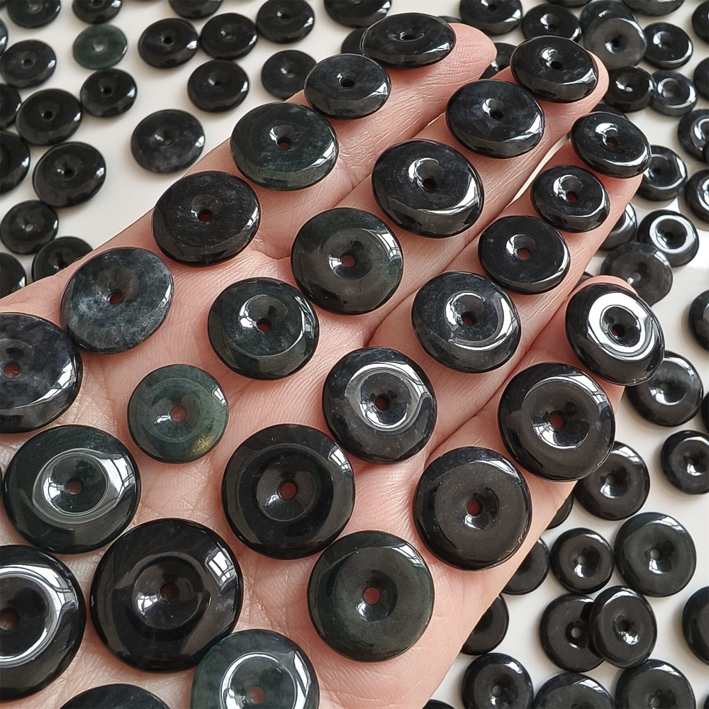 DDP 5pcs 12-17mm Natural Type A Untreated Black Chicken Species Burmese Jadeite Safety Buckle Beads