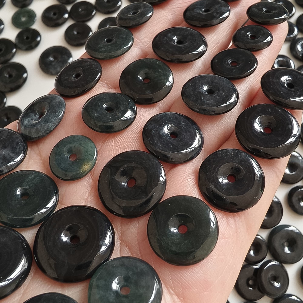 DDP 5pcs 12-17mm Natural Type A Untreated Black Chicken Species Burmese Jadeite Safety Buckle Beads