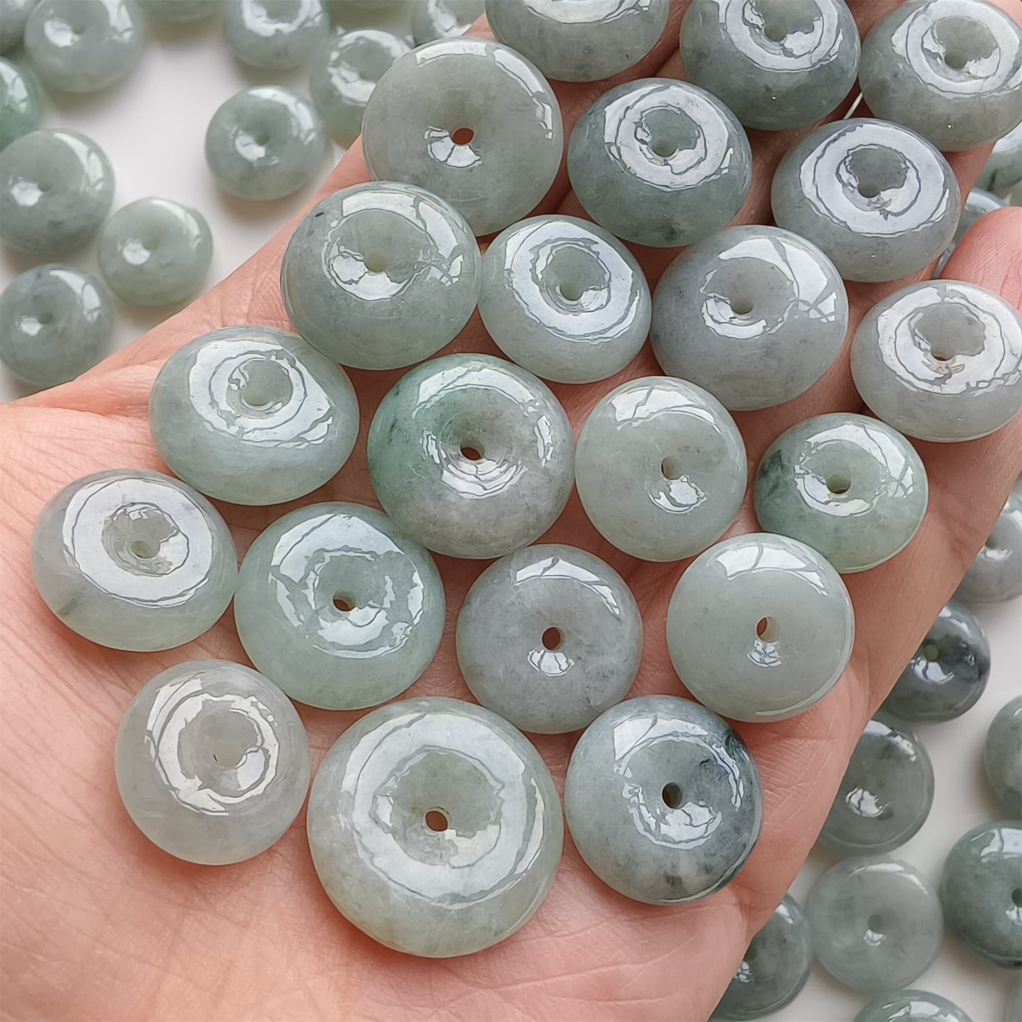 DDP 14-17mm Natural Certificated Type A Untreated Green Black Chicken Species Burmese Jadeite Safety Buckle Beads