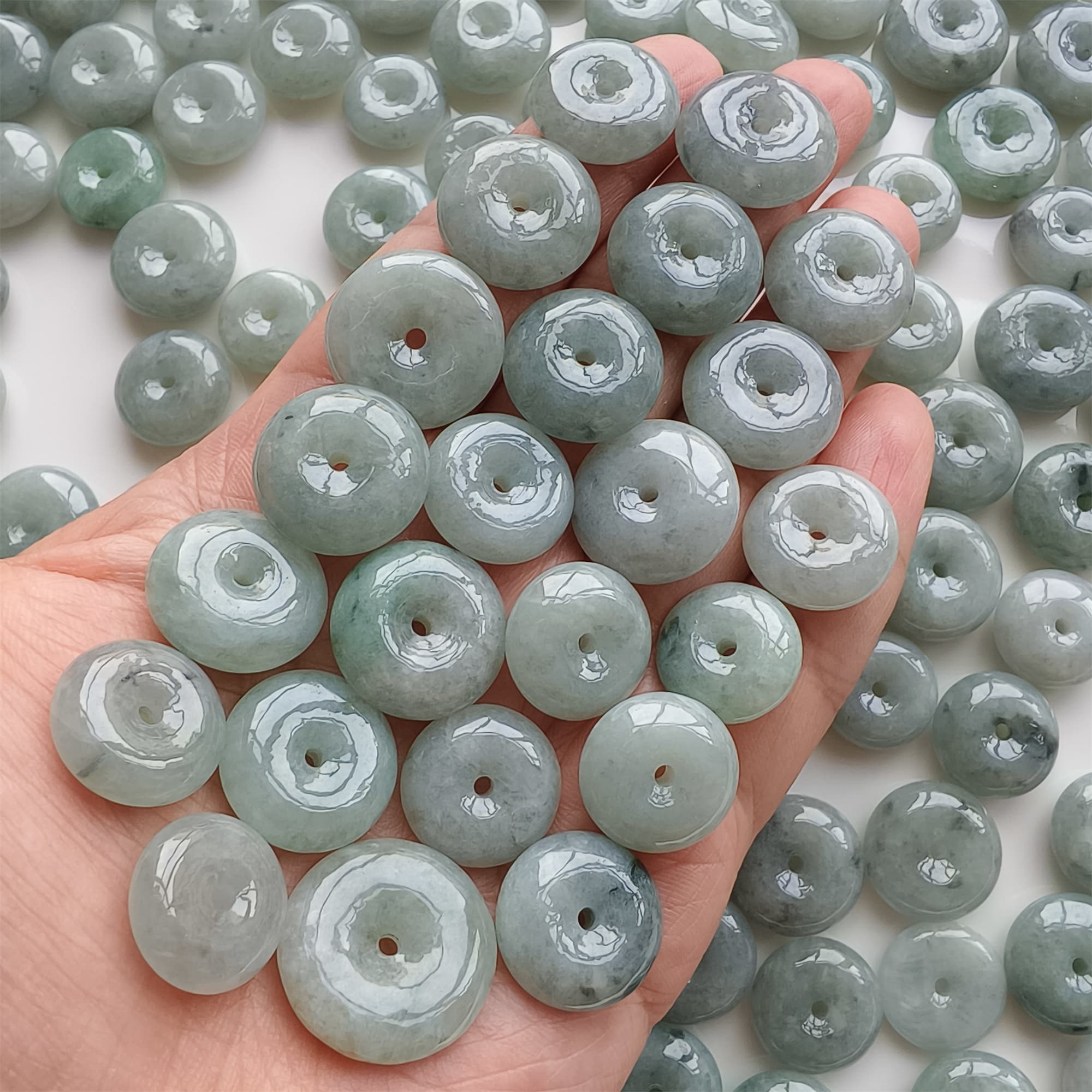 DDP 14-17mm Natural Certificated Type A Untreated Green Black Chicken Species Burmese Jadeite Safety Buckle Beads