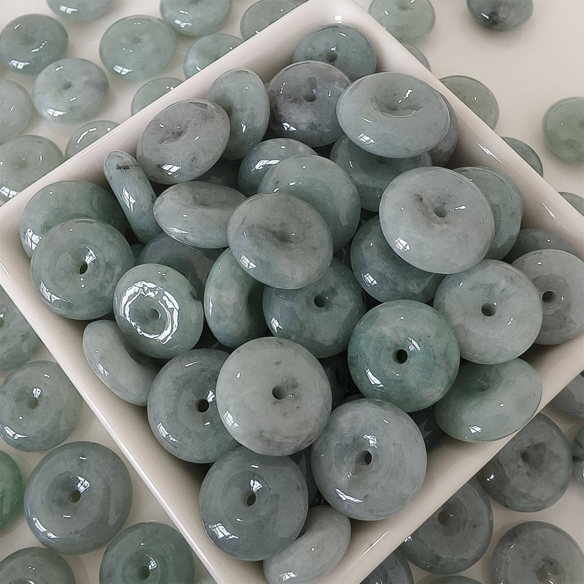 DDP 14-17mm Natural Certificated Type A Untreated Green Black Chicken Species Burmese Jadeite Safety Buckle Beads