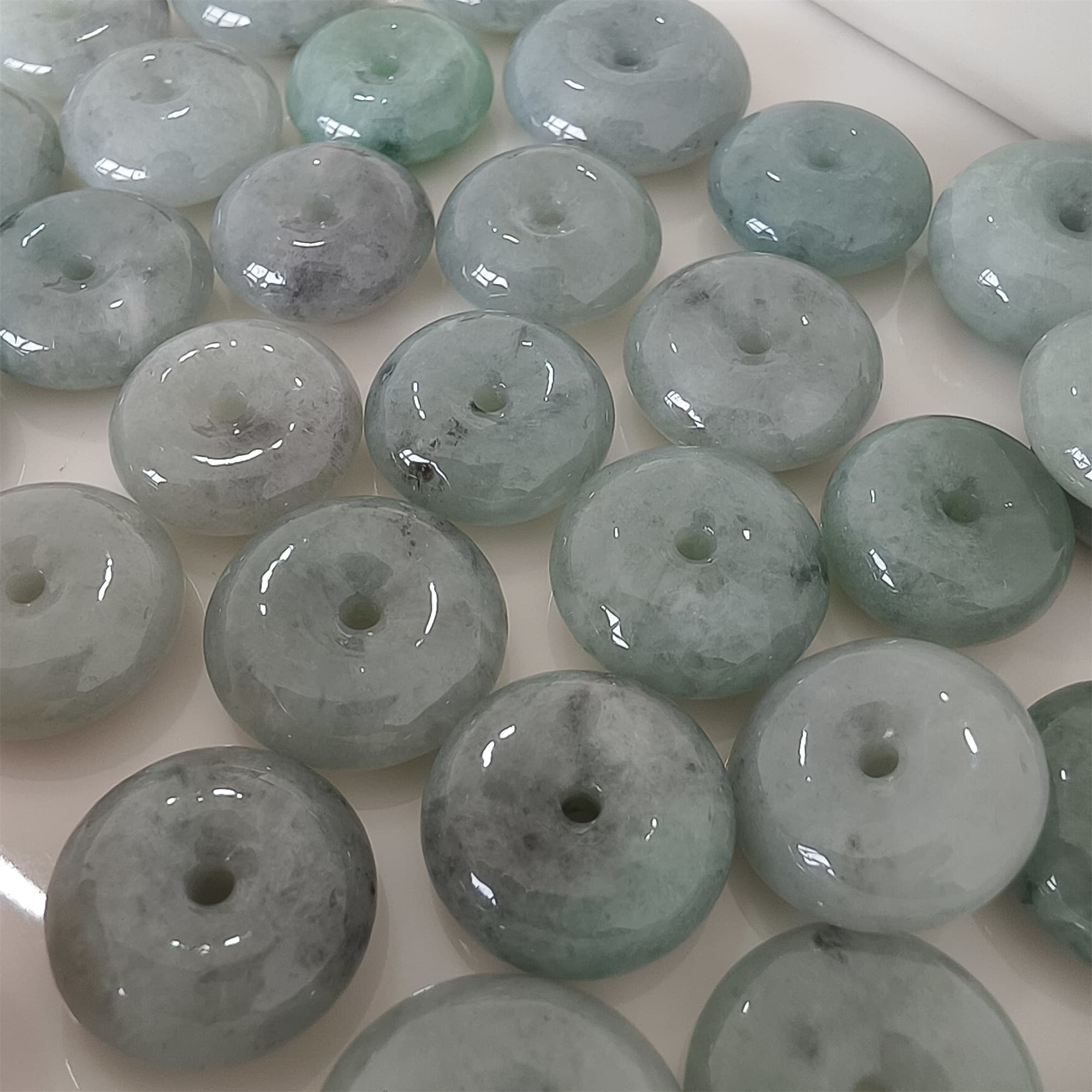 DDP 14-17mm Natural Certificated Type A Untreated Green Black Chicken Species Burmese Jadeite Safety Buckle Beads