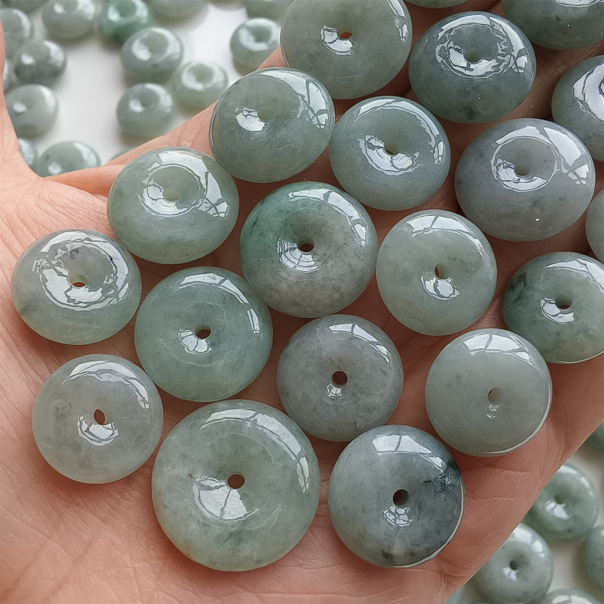 DDP 14-17mm Natural Certificated Type A Untreated Green Black Chicken Species Burmese Jadeite Safety Buckle Beads