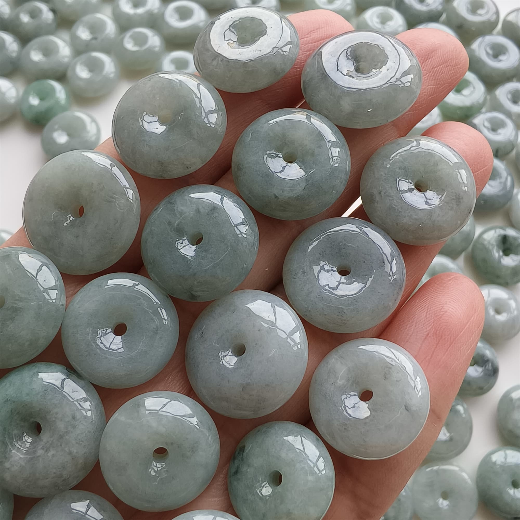 DDP 14-17mm Natural Certificated Type A Untreated Green Black Chicken Species Burmese Jadeite Safety Buckle Beads
