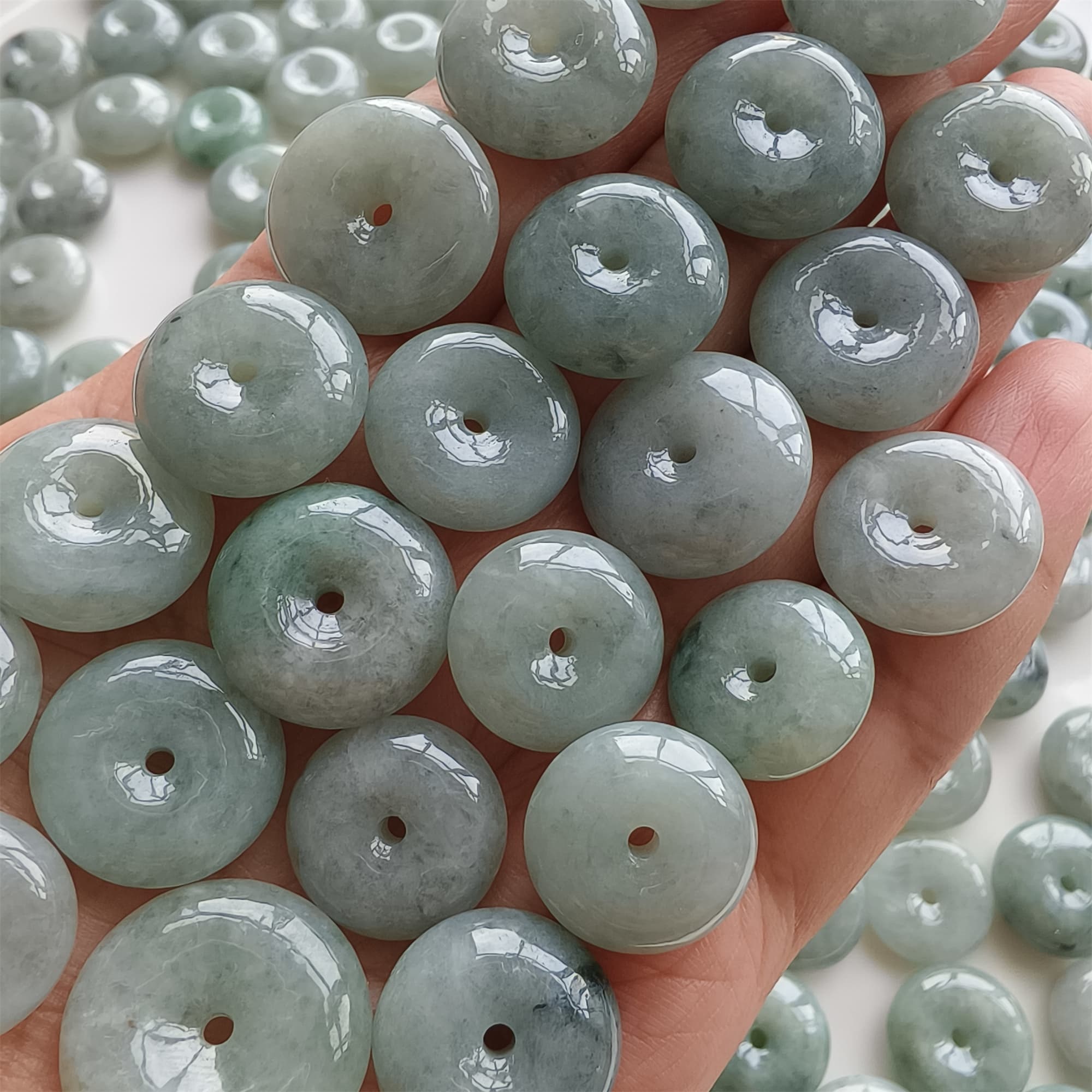 DDP 14-17mm Natural Certificated Type A Untreated Green Black Chicken Species Burmese Jadeite Safety Buckle Beads