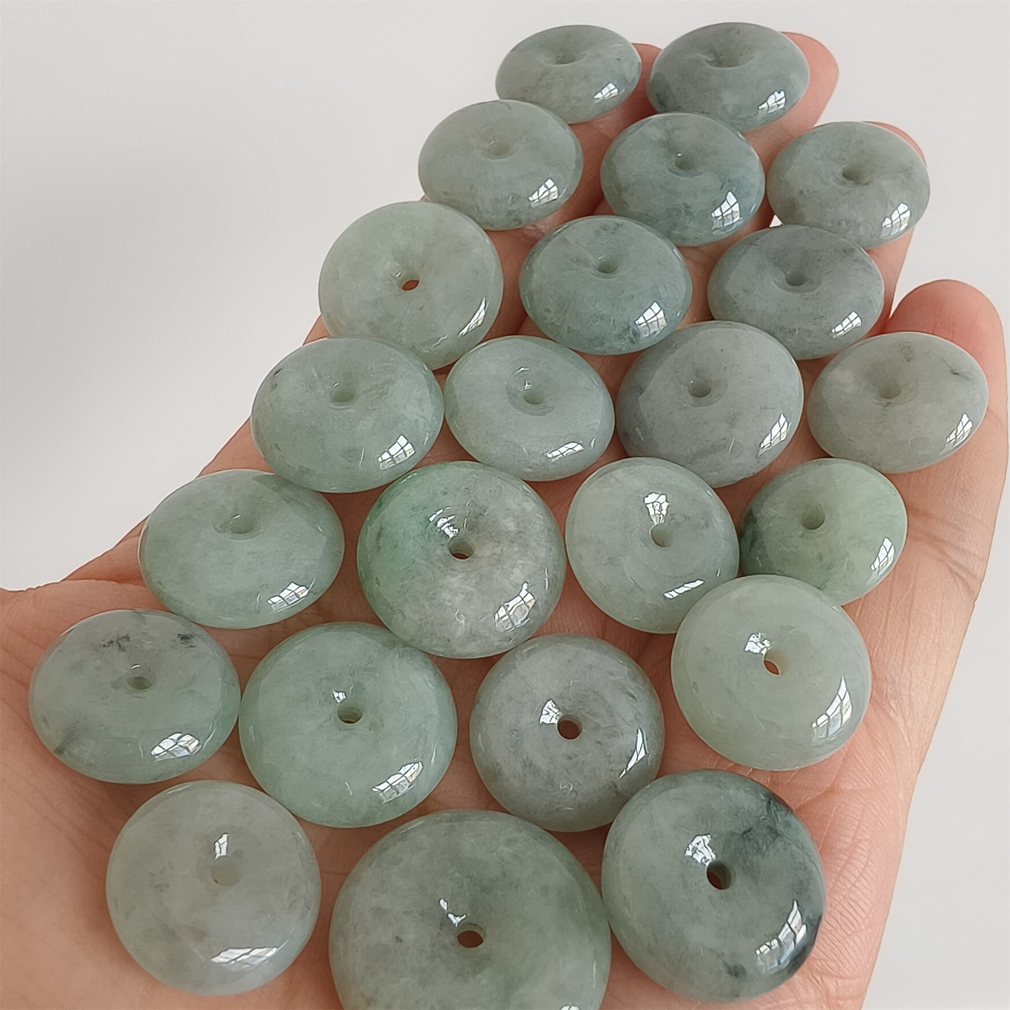 DDP 14-17mm Natural Certificated Type A Untreated Green Black Chicken Species Burmese Jadeite Safety Buckle Beads