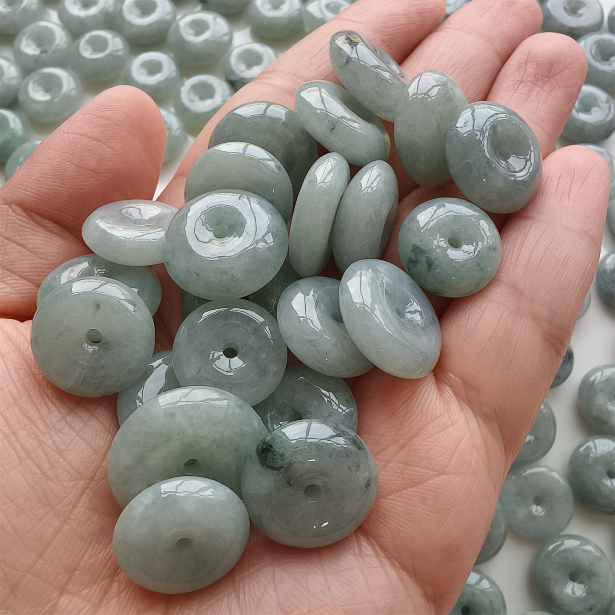 DDP 14-17mm Natural Certificated Type A Untreated Green Black Chicken Species Burmese Jadeite Safety Buckle Beads