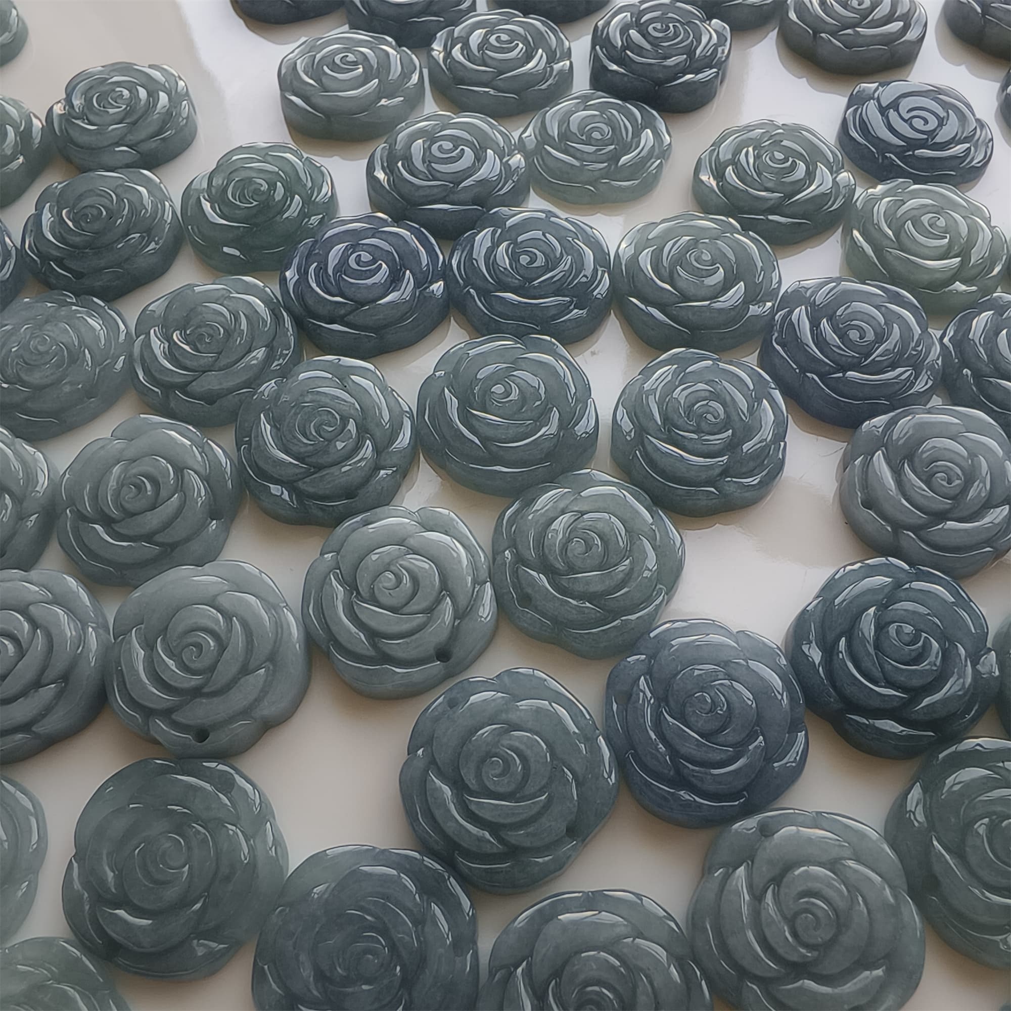 DDP 2pcs 20mm Natural Certificated Type A Blue Watery Guatemalan Jadeite Rose Beads