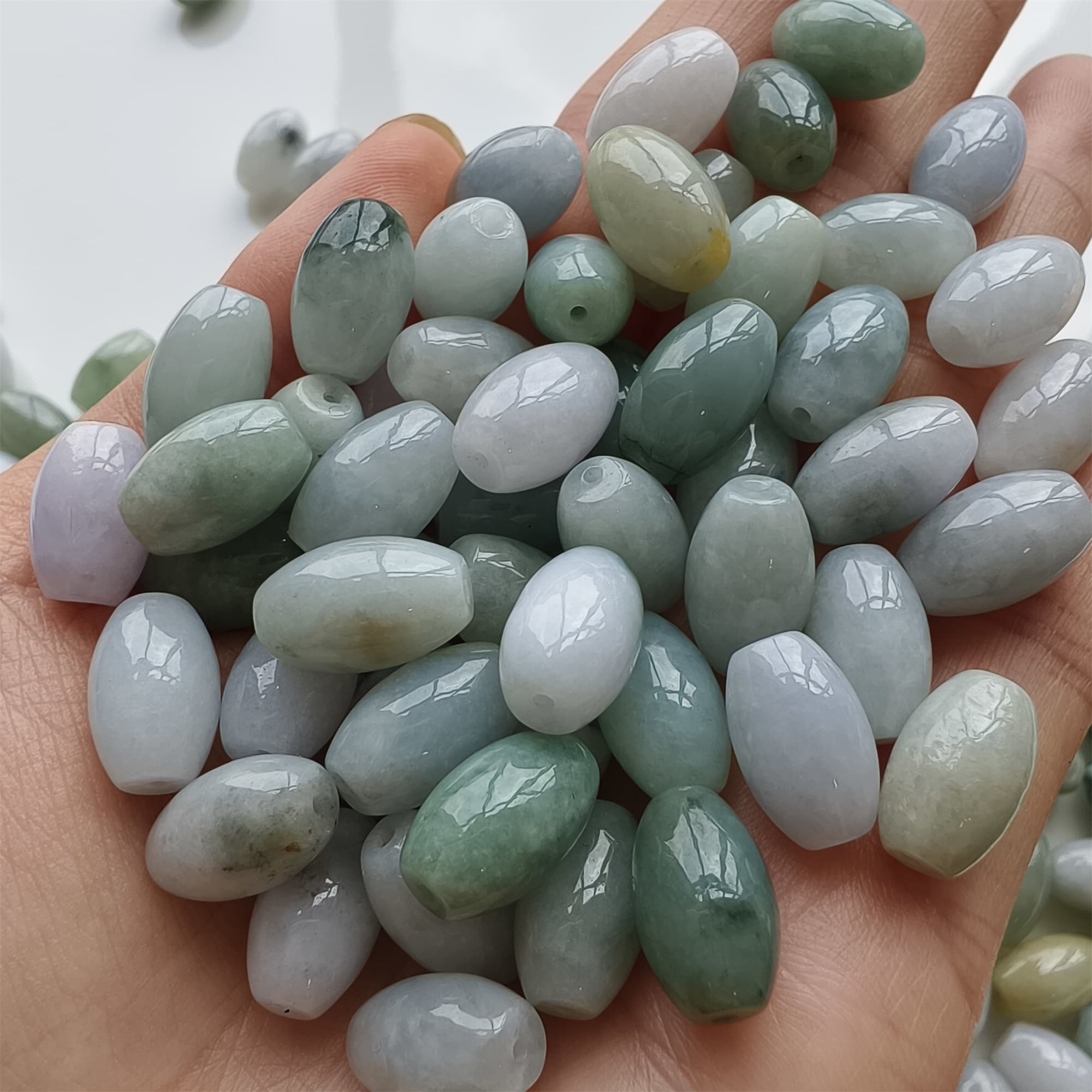 DDP 20pcs 8X13mm Natural Certificated Type A Green White Burmese Jadeite Smooth Oval Barrel Beads