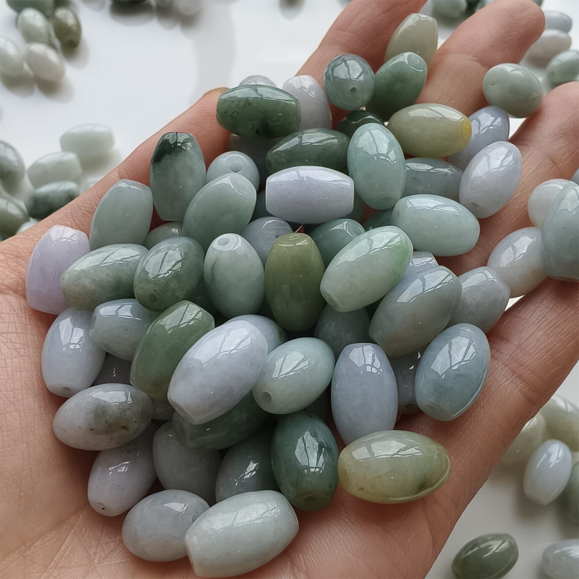 DDP 20pcs 8X13mm Natural Certificated Type A Green White Burmese Jadeite Smooth Oval Barrel Beads