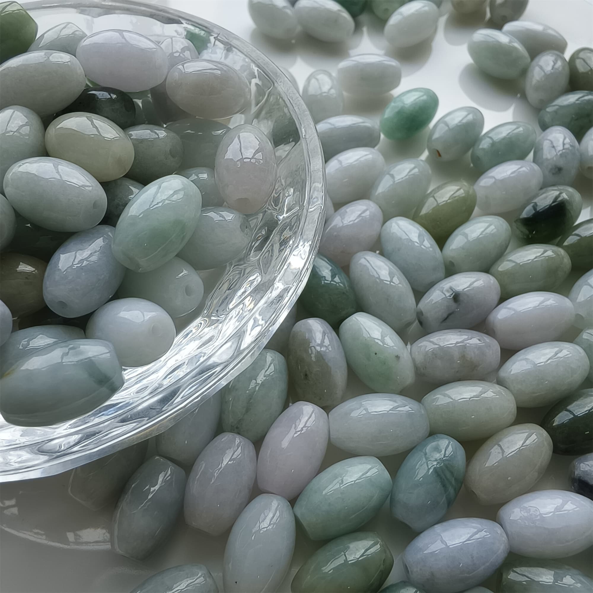 DDP 20pcs 8X13mm Natural Certificated Type A Green White Burmese Jadeite Smooth Oval Barrel Beads