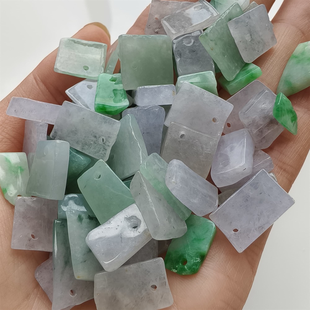 DDP 10pcs 9-17mm Natural Certificated Type A Green White Burmese Jadeite Irregular Charms