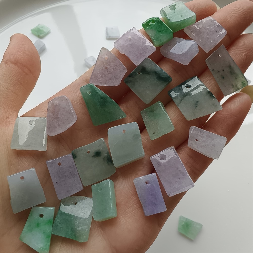 DDP 10pcs 9-17mm Natural Certificated Type A Green White Burmese Jadeite Irregular Charms