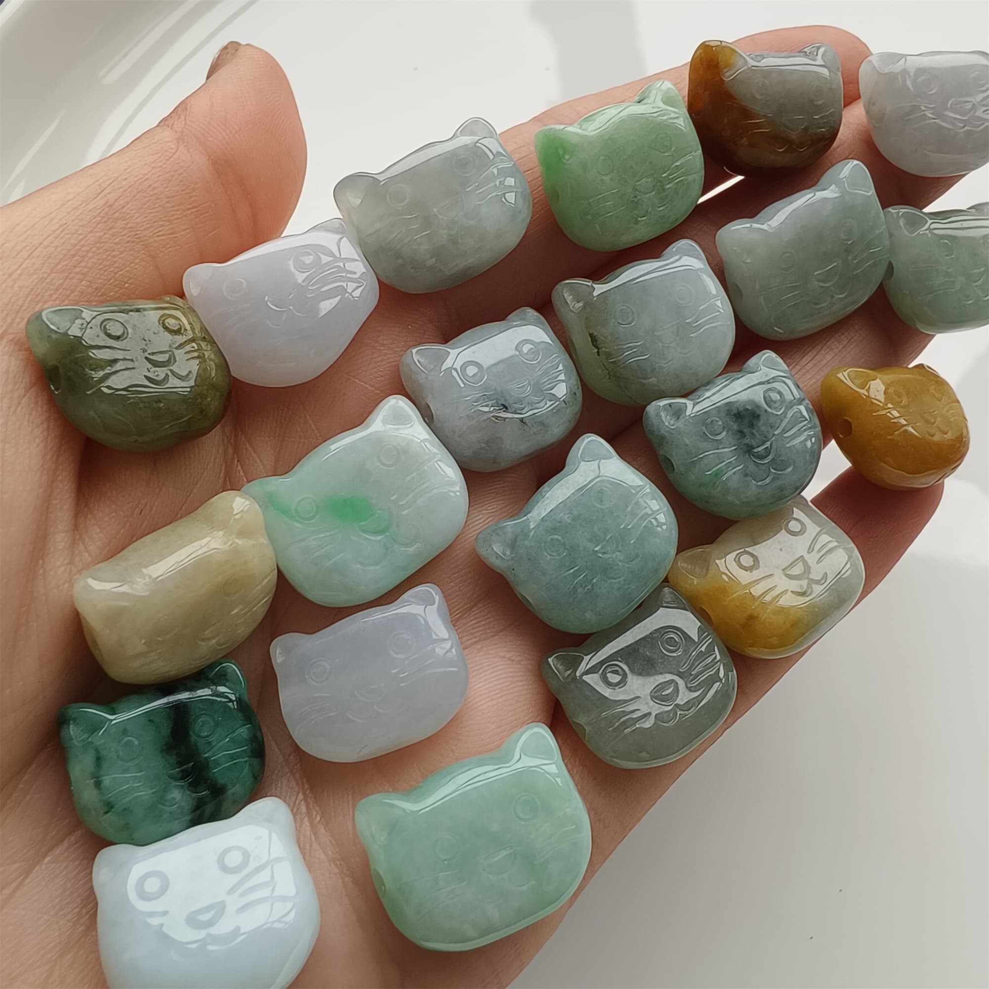 DDP 5pcs 14-18mm Natural Certificated Multi Color Burmese Jadeite Kitty Beads